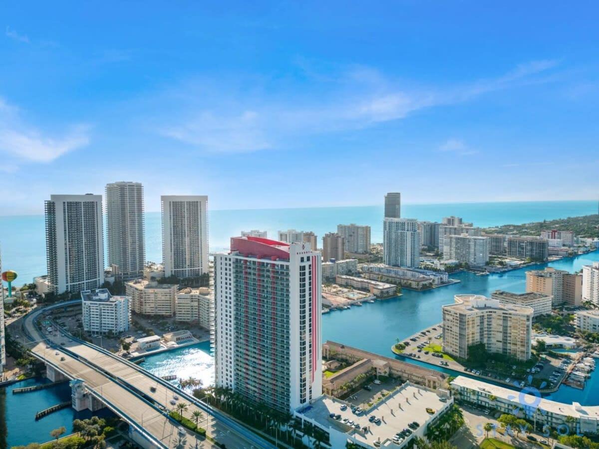 Infinite View With Balcony,Pool Plus Near Beach شاطئ هالانديل المظهر الخارجي الصورة